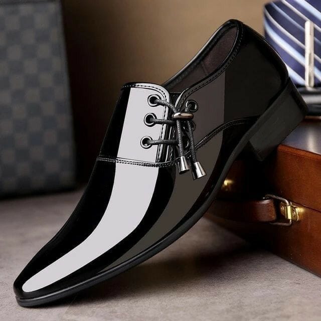 England Formal Men's Shoe – Style Meets Practicality