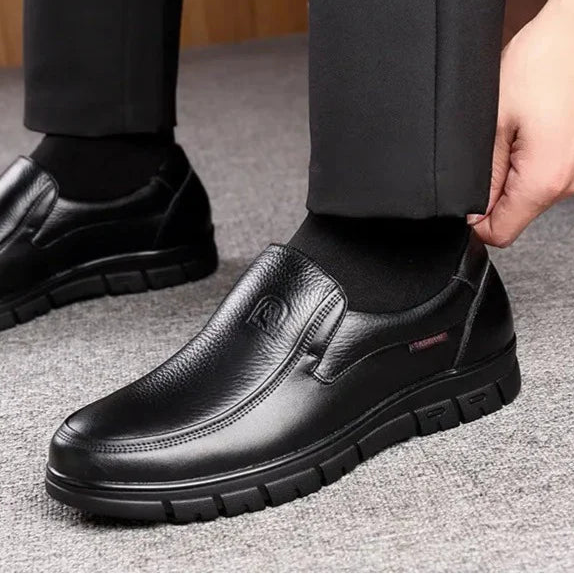 Men’s Leather Slip-On Dress Shoe